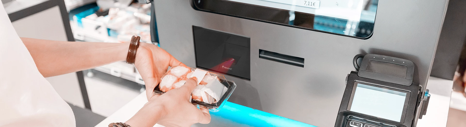 Czytnik kodów NEWLAND FM80 SALMON